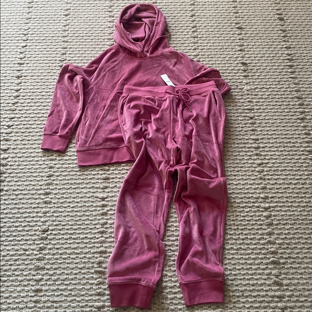 Women’s Small J. Crew Pink Velour Sweatshirt and Sweatpants Set NWT